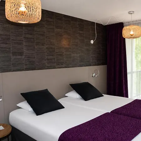 Logis Hôtel&spa Marina D'adelphia Hotel 4*